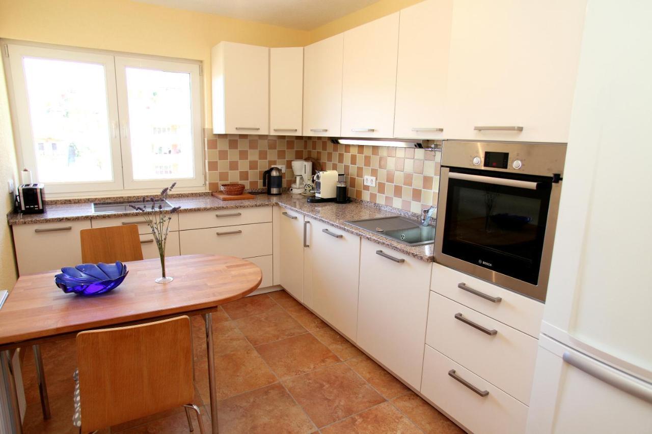 Apartment Udovicic Трогір Екстер'єр фото